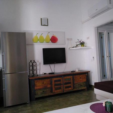 2 Calle Las Azucenas Playa Del Aguila  エクステリア 写真