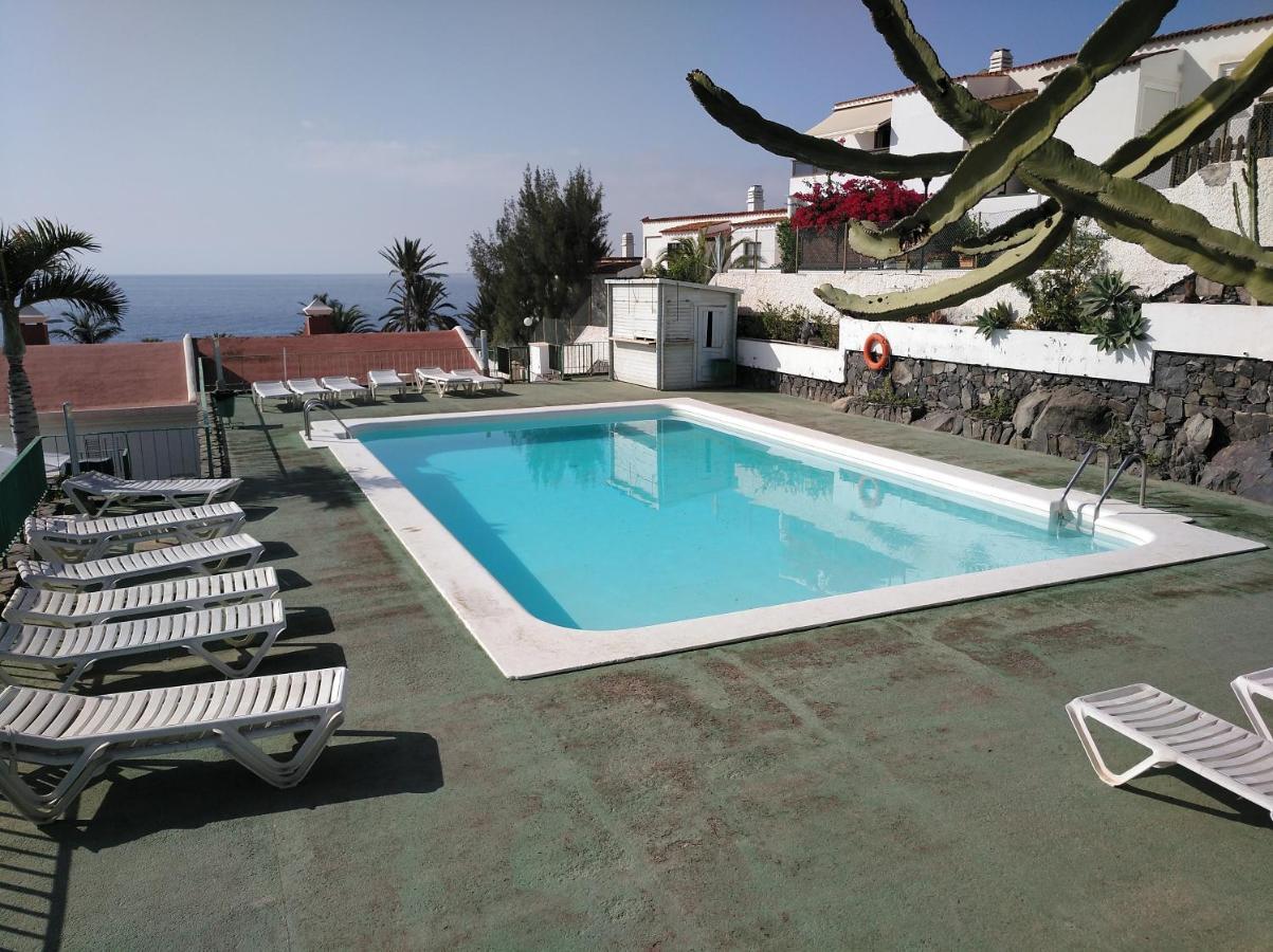 2 Calle Las Azucenas Playa Del Aguila  エクステリア 写真