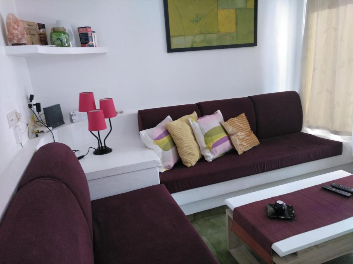 2 Calle Las Azucenas Playa Del Aguila  エクステリア 写真